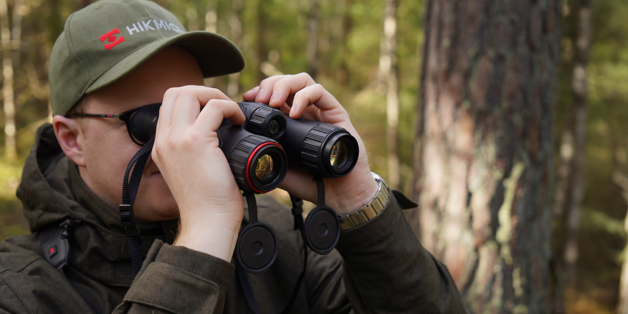 HIKMICRO Habrok 4K Multi-Spectral Binoculars for Wildlife Web Slider Image - Reveal Wildlife