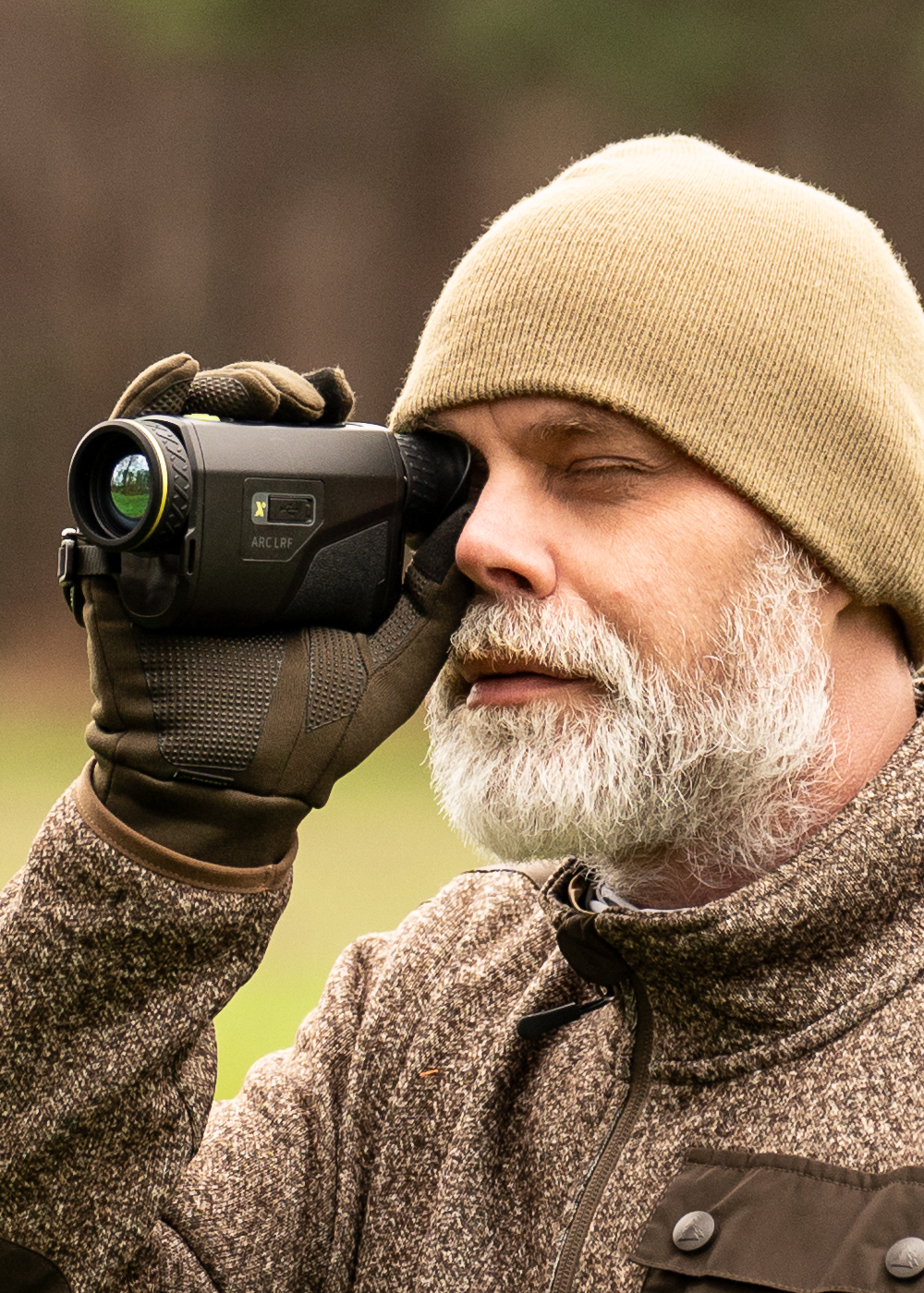 Pixfra Arc LRF Thermal Imaging for Wildlife Mobile Slider Image - Reveal Wildlife